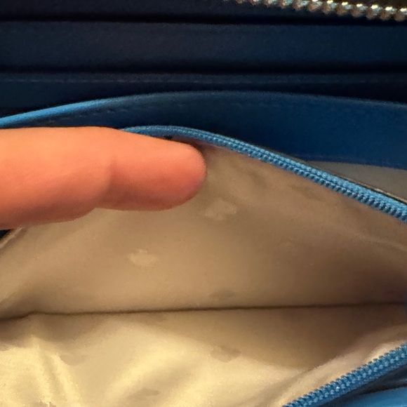 Kate Spade Sky Blue Zip Wallet - Picture 3 of 14